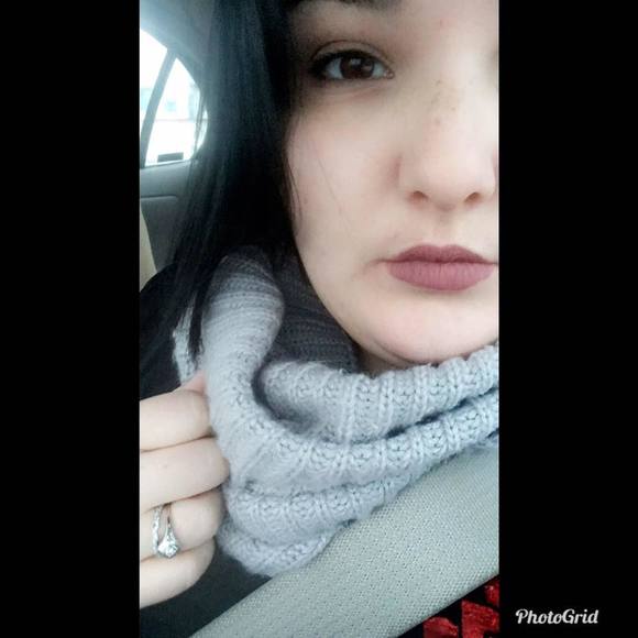 Meet your Posher, Paige - Picture 1 of 1